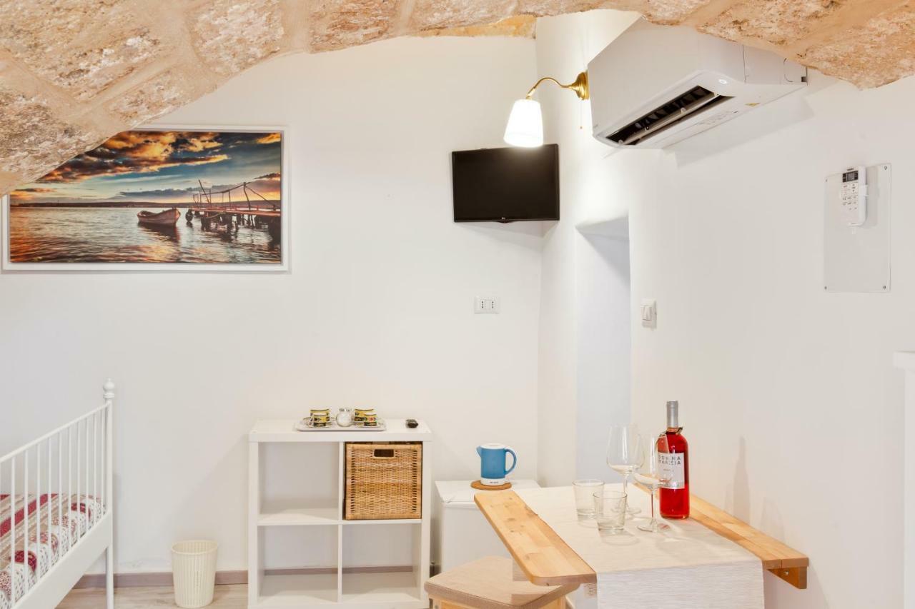 San Nicola Clemente Private Room Bari Extérieur photo