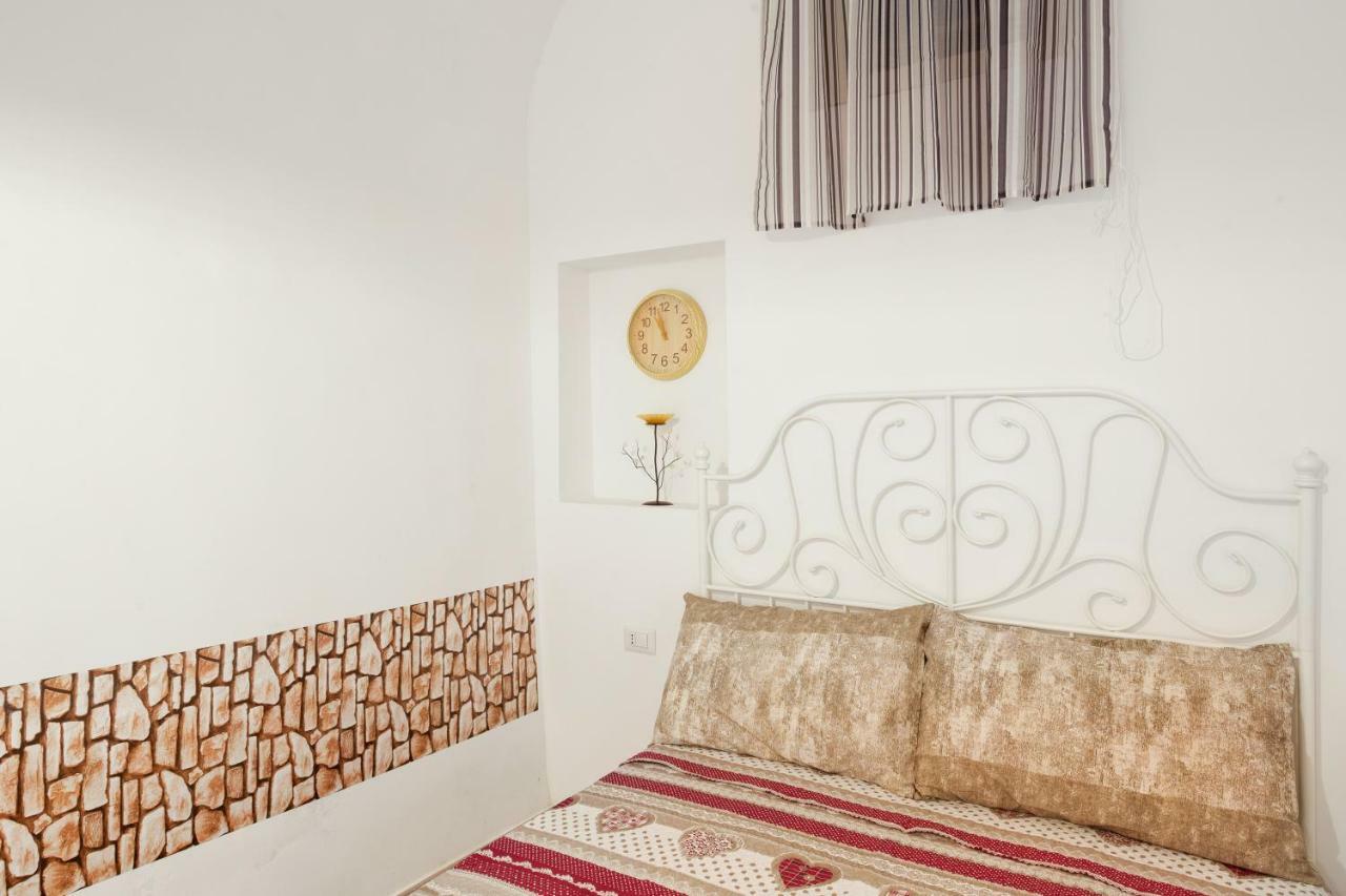 San Nicola Clemente Private Room Bari Extérieur photo